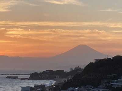 七里ヶ浜からの富士山、江ノ島夕焼け