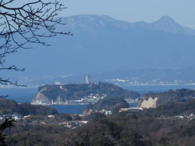 江の島と、箱根の金時と明神山