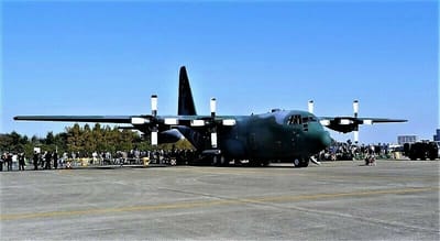 　　　<蔵出し写真>　" C-130 輸送機 " 