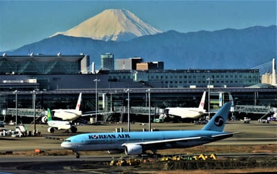 ✈ 大韓航空　福岡～ソウル旅客便　９カ月ぶりに再開 ❣　 ３日はほぼ満席 韓国便の到着制限が福岡空港でも解除 !