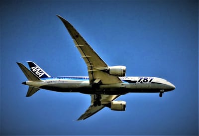 🔵 なぜ「787」は、もてはやされる？ 　マツダ ＆ ボーイング ＆ JR九州 … 偶然一致した偉大な乗り物たち