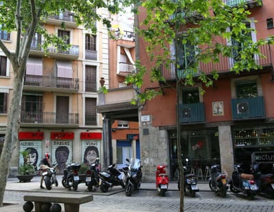 バルセロナ散歩　普通の街角