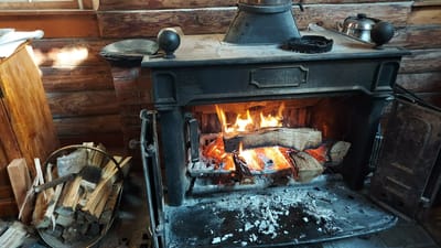 暖炉の有るレストラン