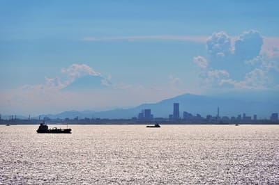 東京湾と夏富士