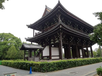 国宝山門②　　東福寺②-2　　  (乗り物と緑が美しい寺社巡りツアー２日目 )    2022年6月18日