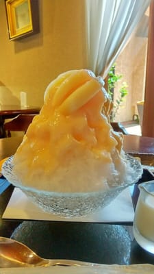 鎌倉レザンジュ　桃のかき氷