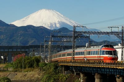 お気に入りの"小田急ロマンスカーと富士山とのコラボ"