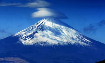 <お気に入り> 箱根 "駒ヶ岳山頂"から見る富士山の笠雲 ⛅