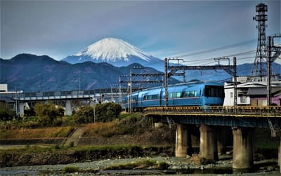🗻 " 霊峰・富士山と、小田急ロマンスカー " とのコラボ