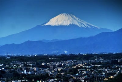 　　横浜市　" みなとみらい "から見る 🗻富士山