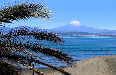 　　　🗻　"江の島弁天橋"から見る、富士山　🗻