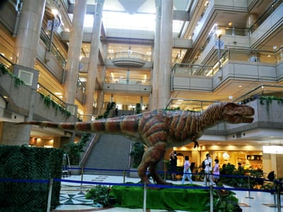 　　<恐竜>　　"ティラノサウルス"　 (Tyrannosaurus）