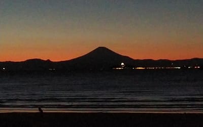 お久しぶりの『夕焼けに浮かぶ富士山🗻』