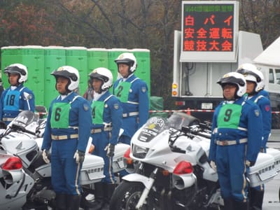 福岡県警察白バイ安全運転競技大会～開会式３