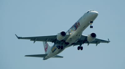 特別塗装機「JAL ミニオンジェット」（エンブラエル190）運航中！