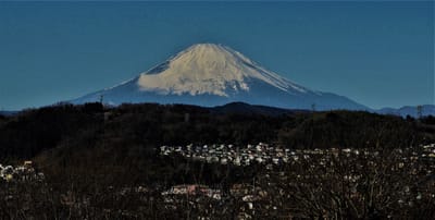 ☃ 早くも、"冠雪した富士山"を 眺めたくなってきた !!　❆