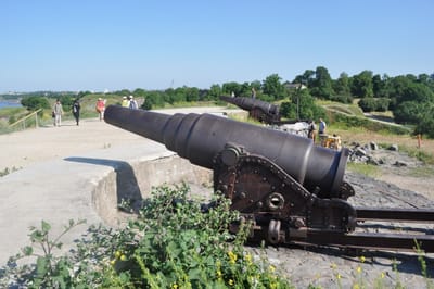 スオメンリンナの昔の大砲