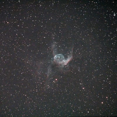 NGC2359 兜星雲とも呼ばれています。