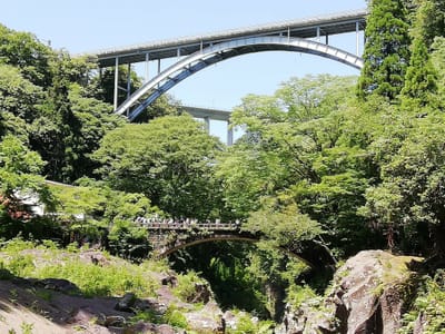 「三つの橋が同時に見える」　高千穂峡遊歩道  (南九州花と６つの絶景ツアー２日目 )     2023年６月３日