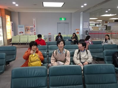 中国、江南の旅、これから出発、岡山空港にて