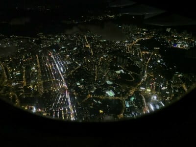 上空からの香港の夜景