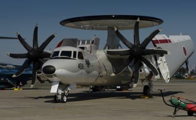 今年、お気に入りの写真 "早期警戒機 E-2C"　