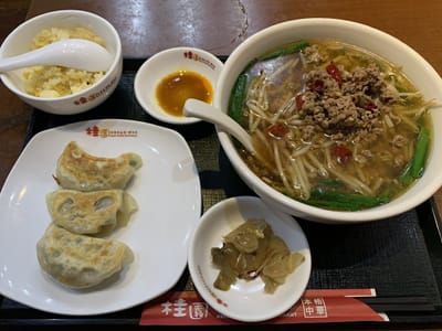 台湾麺餃子定食