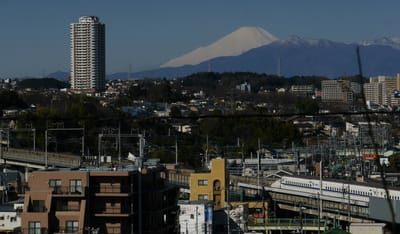 地元「西谷」の氏神様である「富士山神社」から見る富士山