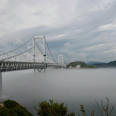 濃霧の大鳴門橋
