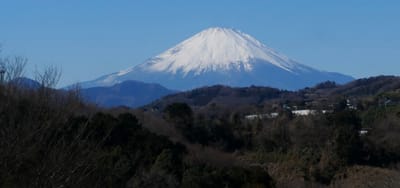 ☃早くも、"冠雪した富士山"を 眺めたくなってきた !!　❆