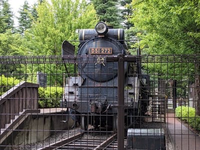 蒸気機関車 D51－272と炭水車