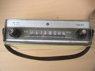 日立　TM808 AUTO RADIO 8石　№530