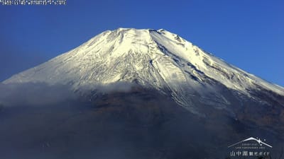 　　　🗻　富士山が再び、雪化粧 ❄美しい冬の姿に　🗻