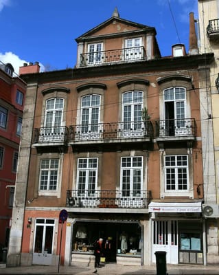 リスボン散歩39　漆喰塗りの建物