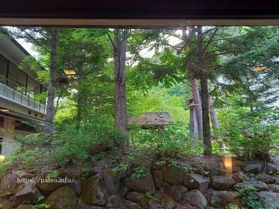 湯西川温泉の【某ホテルの中庭】