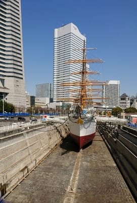「太平洋の白鳥」の姿、よみがえる　国重文「帆船日本丸」の改修工事が完了、あす「注水式」