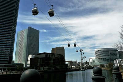 日本初、世界最新の都市型循環式ロープウェイ YOKOHAMA AIR CABIN. （ヨコハマ エア キャビン）　"汽車道"上空　