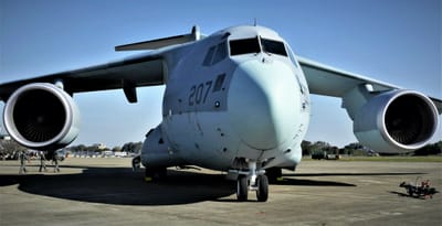 ✈ 入間基地、3年ぶり航空祭 : 国産輸送機C-1 29号機が、ラストフライト … 国産輸送機のC-1は "C-2"に更新 !