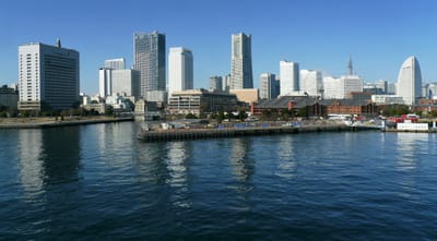 横浜港 "大さん橋"から見る、MM21 (横浜みなとみらい21)