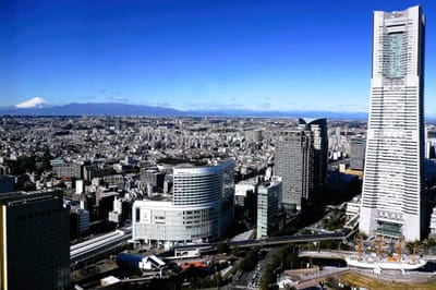 　🗻「ザ・タワー横浜北仲」46階 展望台から見る富士山 !