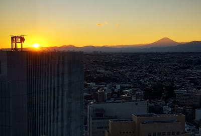 🗻  ”みなとみらい”から見る、富士山の夕景　🗻