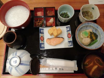 和定食　（ほぼ精進料理）　　京都東急ホテルの朝食と豪華なロビー内装   2022年6月18日