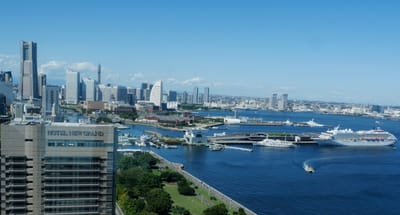 横浜マリンタワー: YOKOHAMA MARINE TOWERから見る「みなとみらい21（ＭＭ21）地区」