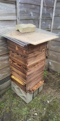 ミツバチの巣箱をDIY！