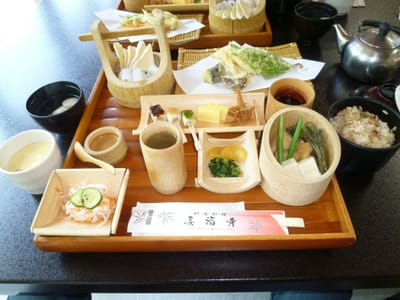 真福寺の竹膳料理