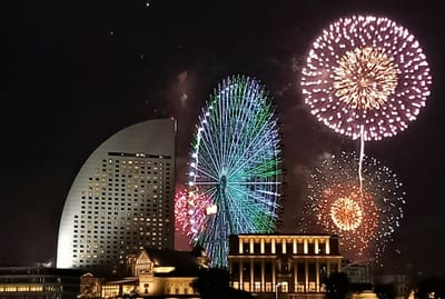 🎆🎇首都圏最大級、25分間で約2万発の花火が打ち上がる「みなとみらいスマートフェスティバル2023」<完>