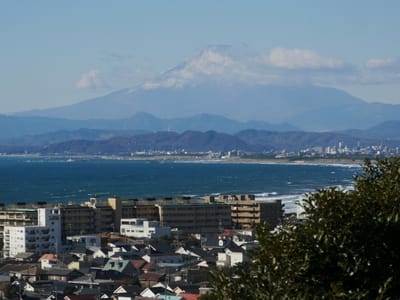 龍口寺（りゅうこうじ）から見た富士山