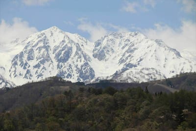白馬村7～白馬鑓ヶ岳(左)と杓子岳(右)