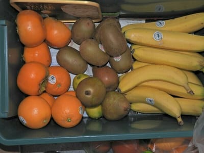 スーパーで購入の果物