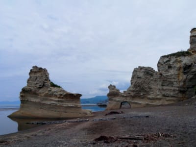 くぐり岩一帯     滝瀬海岸 (北海道道南ツアー２日目)  2022年5月23日